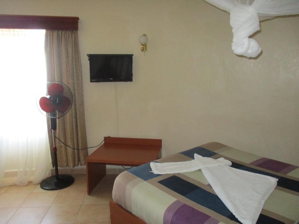 Ack Guest House Homa Bay Esterno foto