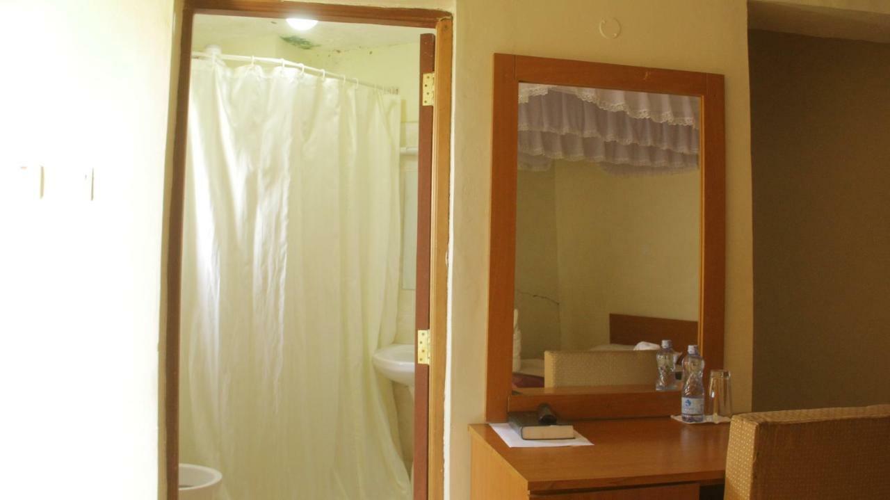 Ack Guest House Homa Bay Esterno foto